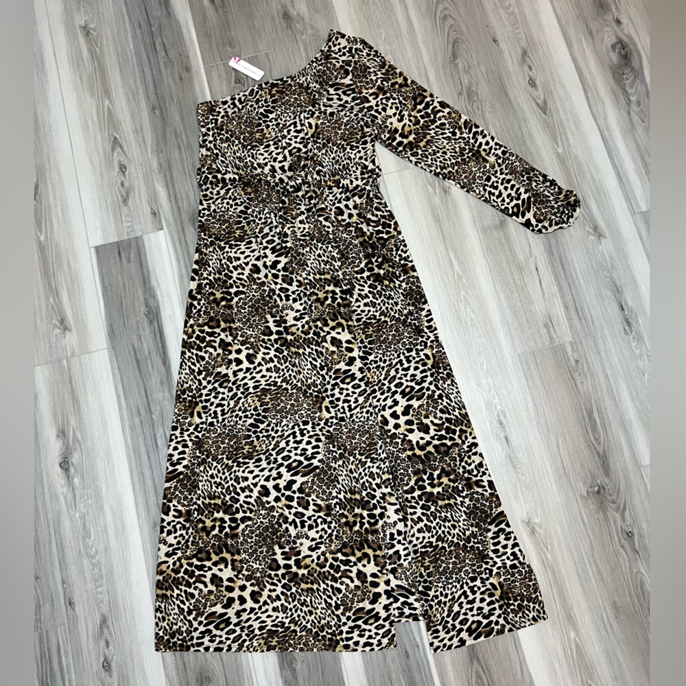 Long leopard dress